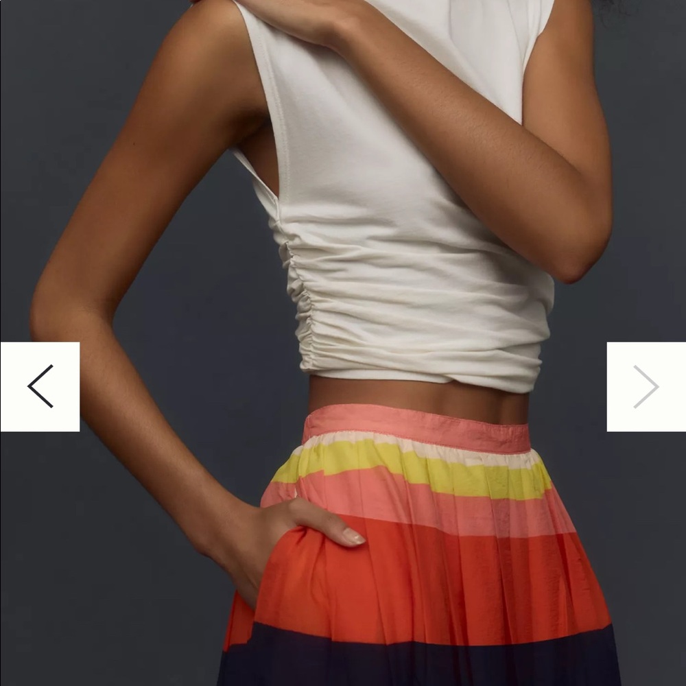 Anthropologie Skirt - size medium - NWT!  Originally $178 - Picture 4 of 9